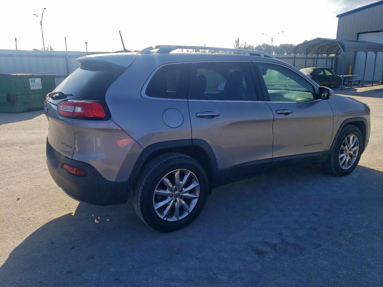 2016 JEEP CHEROKEE LIMITED photo 3