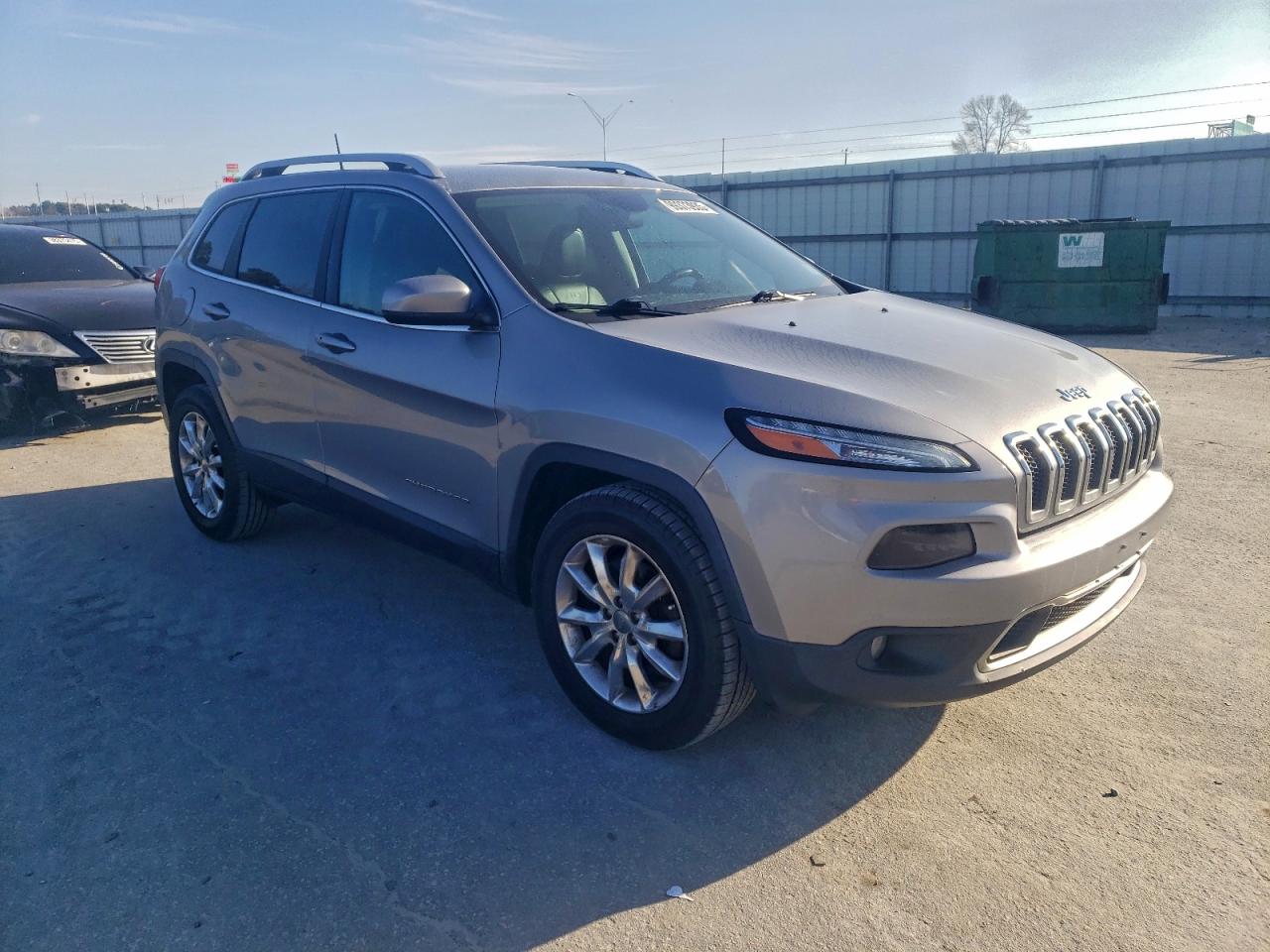 2016 JEEP CHEROKEE LIMITED photo 4