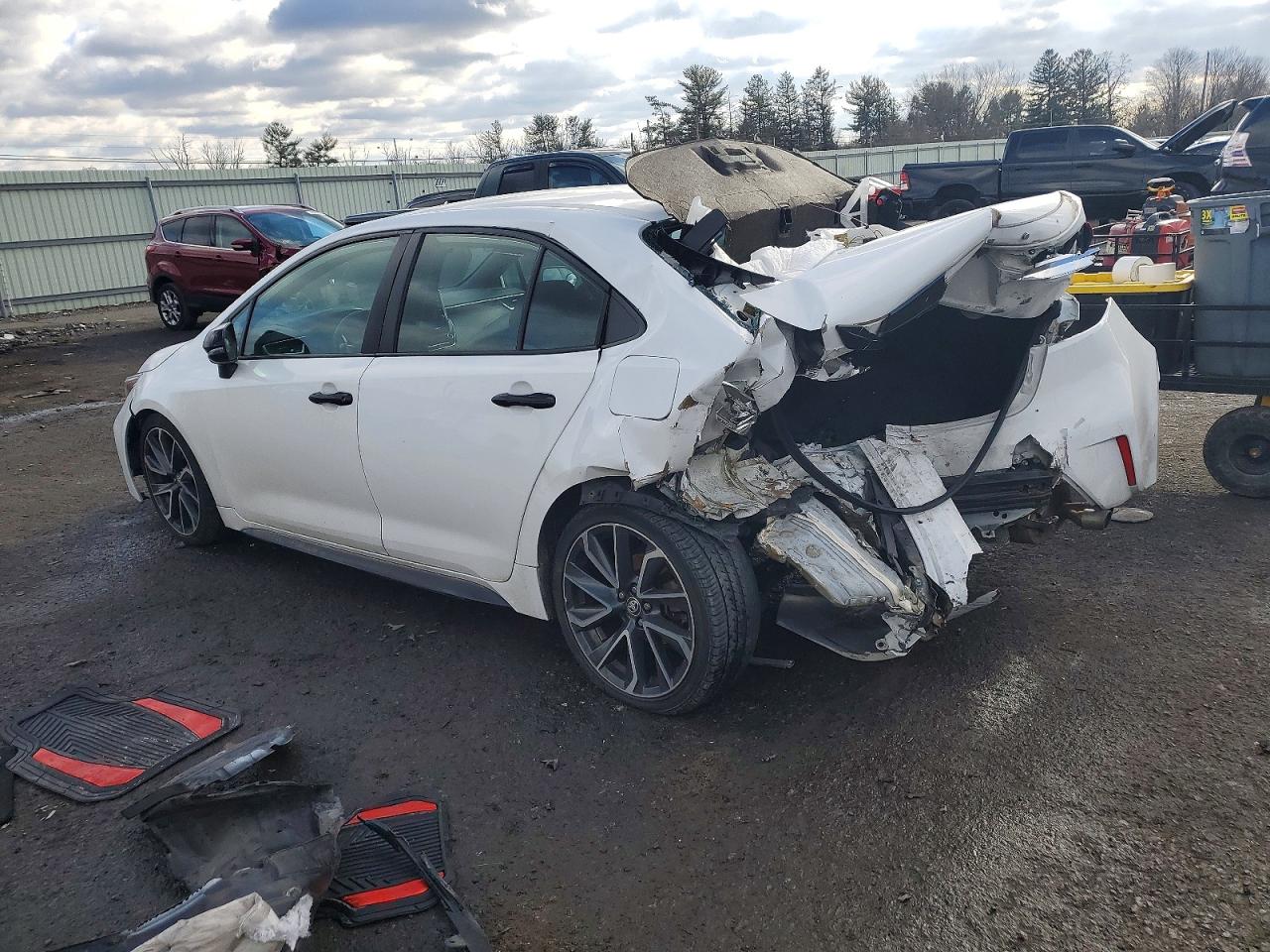 2021 TOYOTA COROLLA SE photo 2