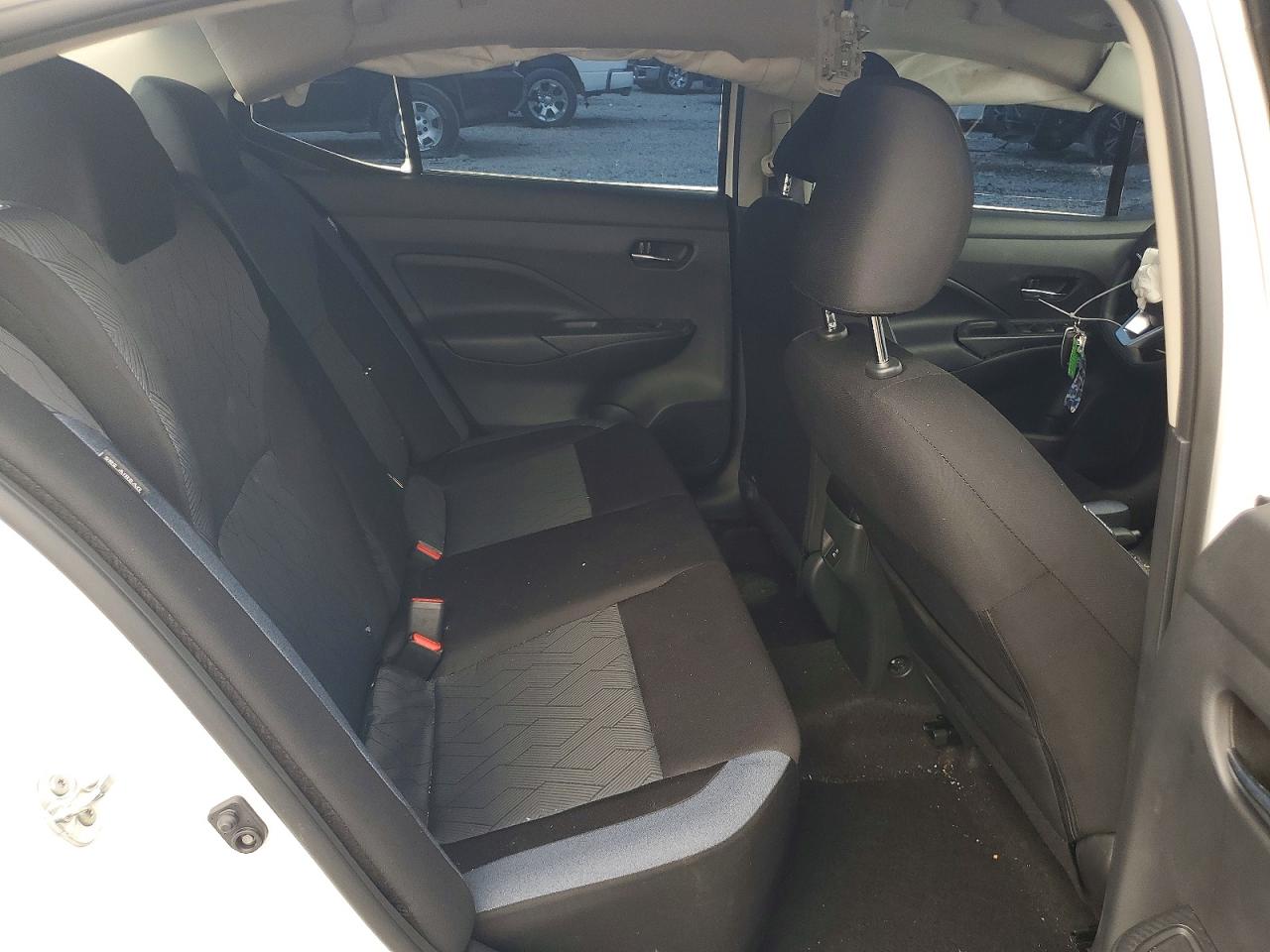 2025 NISSAN VERSA SV photo 19