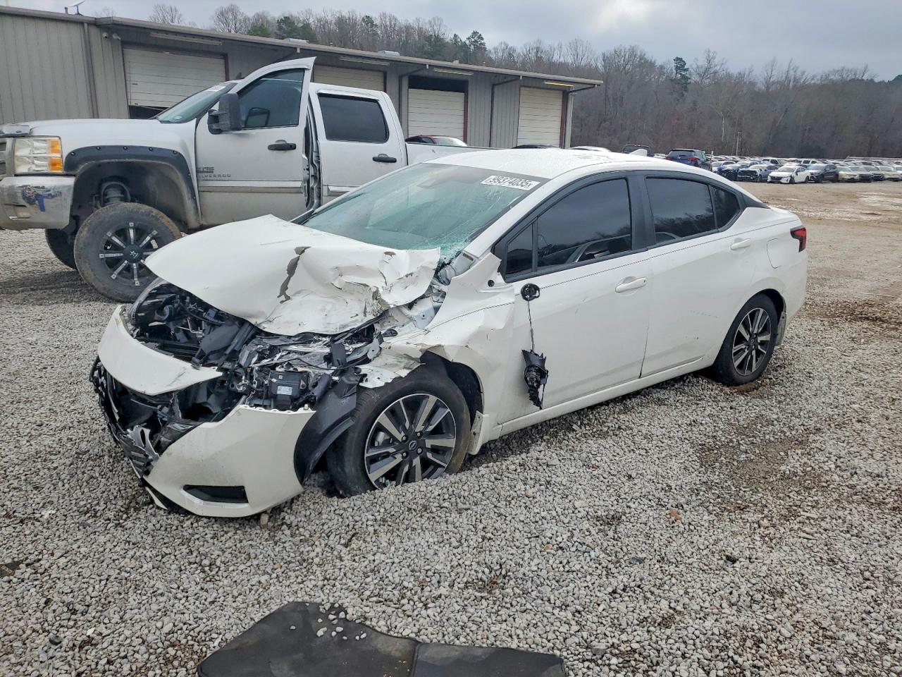 2025 NISSAN VERSA
