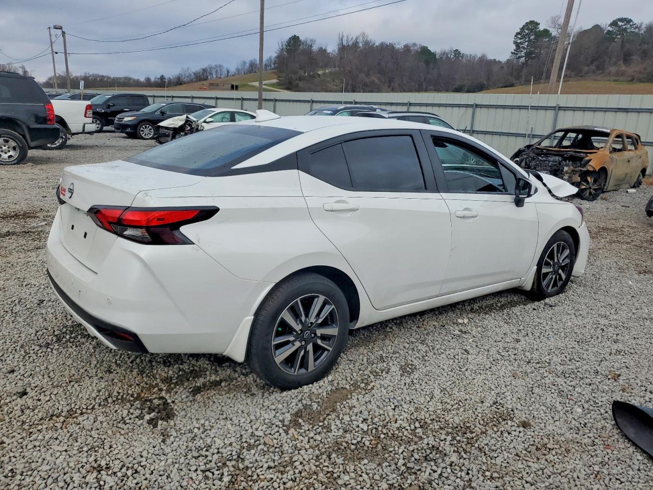 2025 NISSAN VERSA SV photo 5