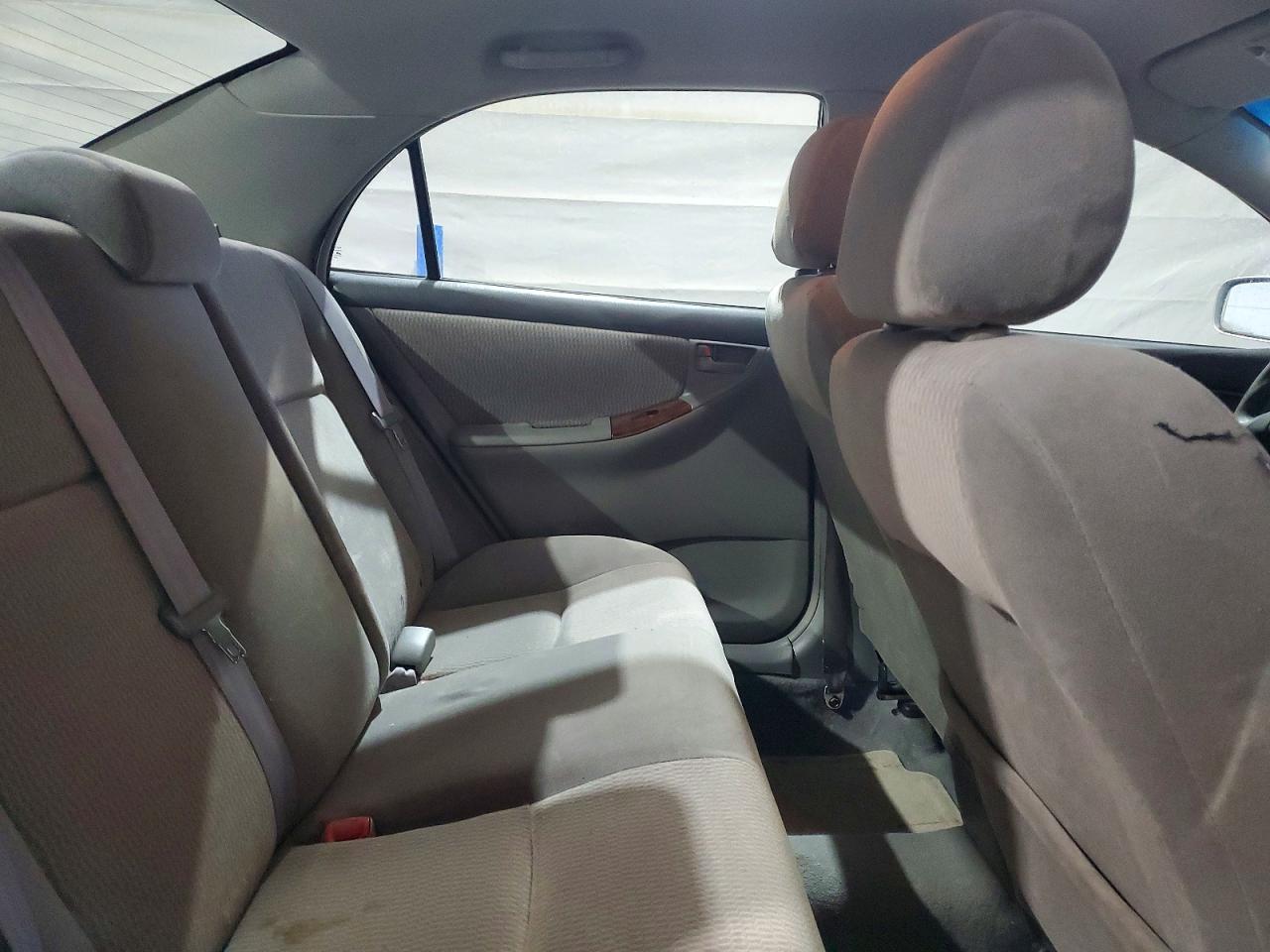 2006 TOYOTA COROLLA CE photo 10