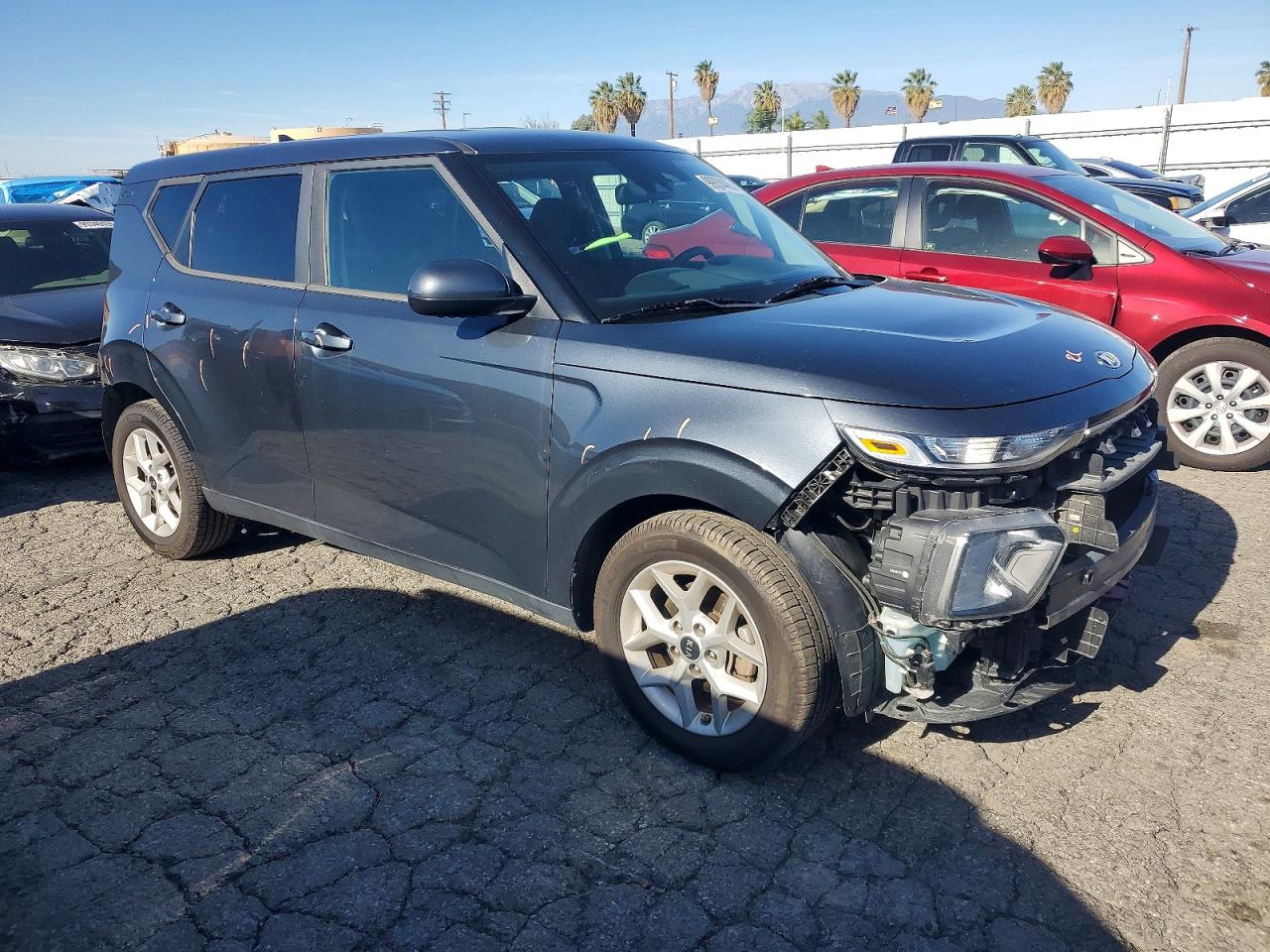 2020 KIA SOUL LX photo 4