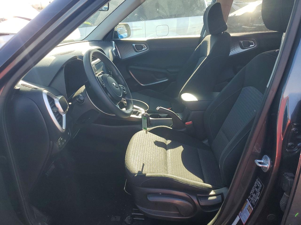 2020 KIA SOUL LX photo 7