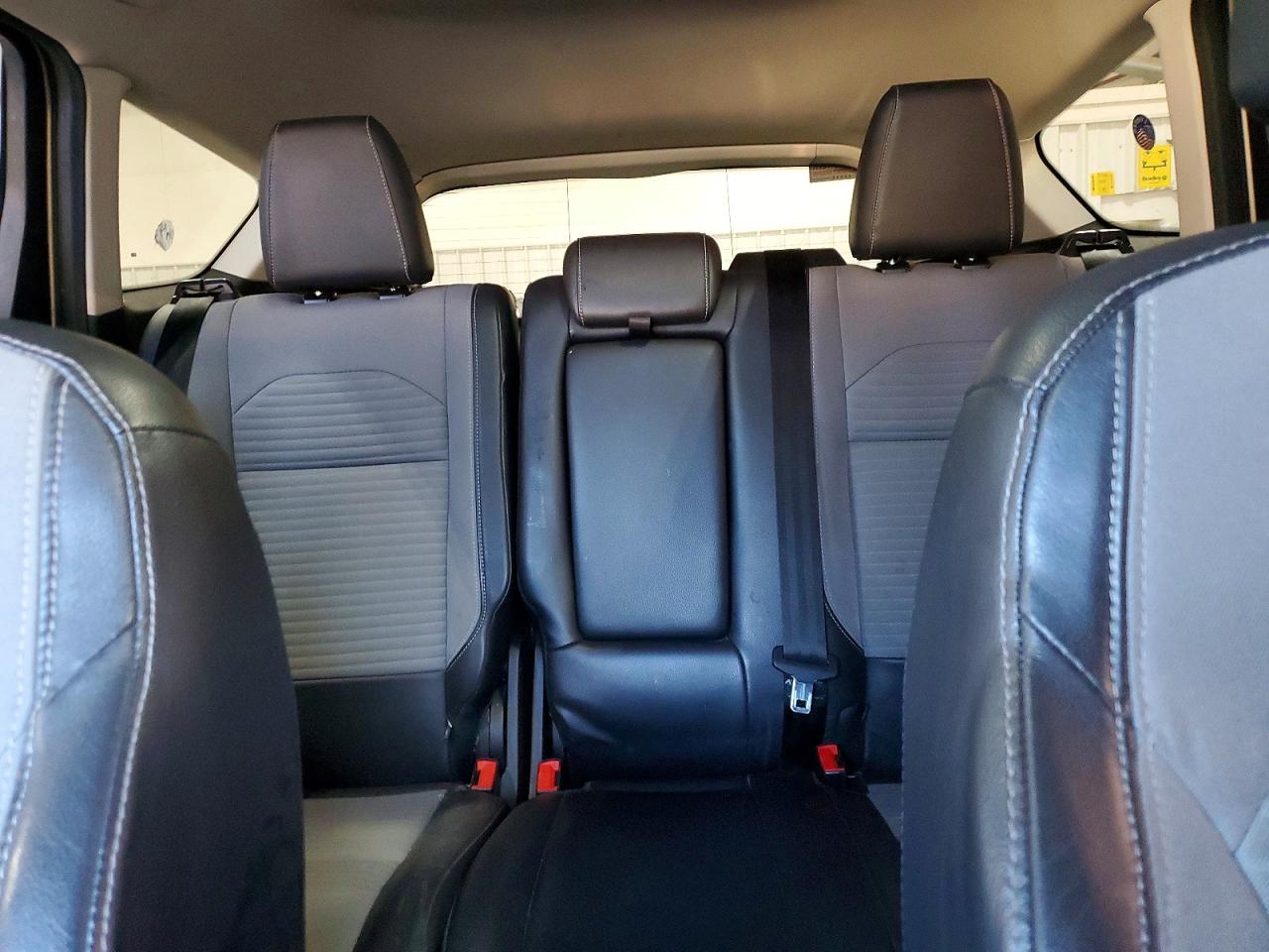 2017 FORD ESCAPE TITANIUM photo 28