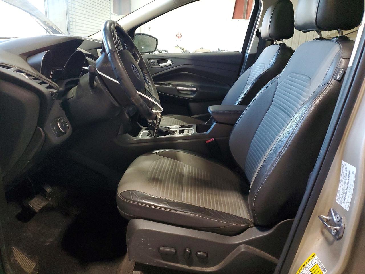 2017 FORD ESCAPE TITANIUM photo 19