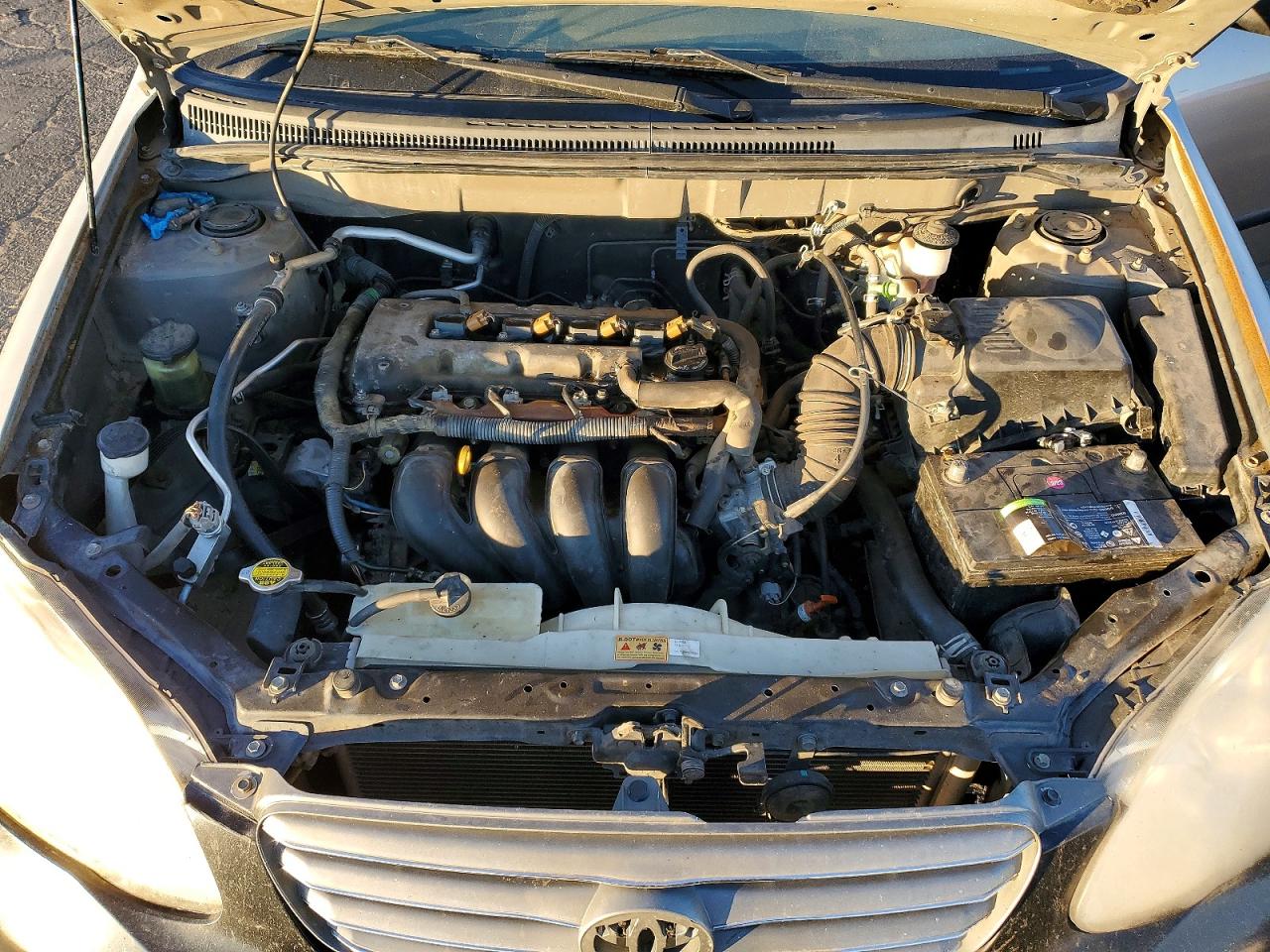 2004 TOYOTA COROLLA CE photo 11