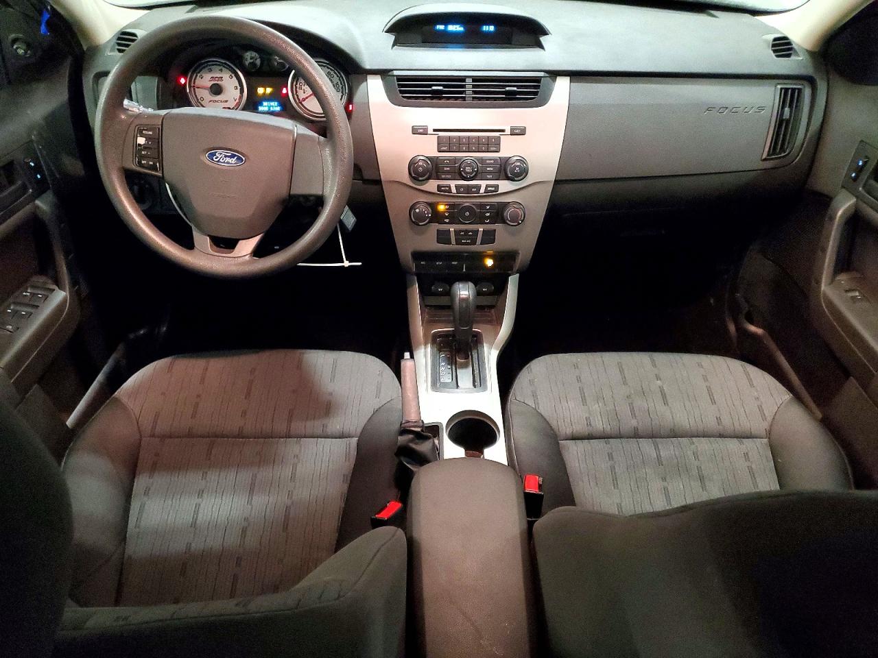 2008 FORD FOCUS SE photo 8