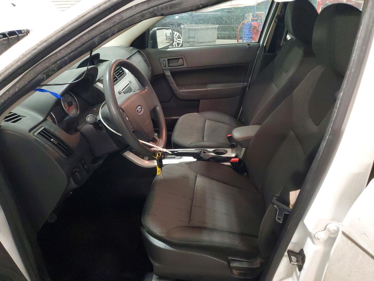 2008 FORD FOCUS SE photo 7