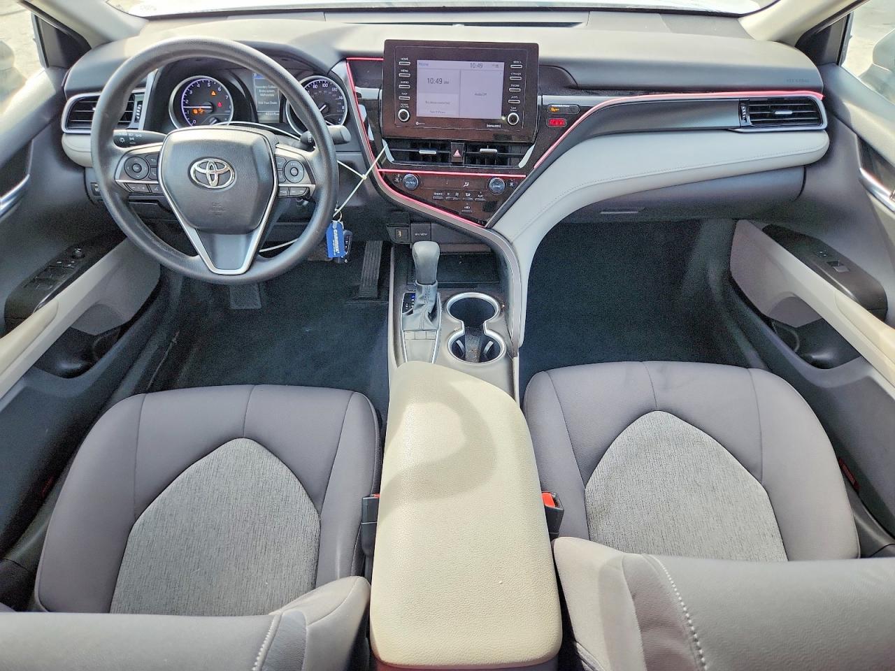 2024 TOYOTA CAMRY LE photo 8