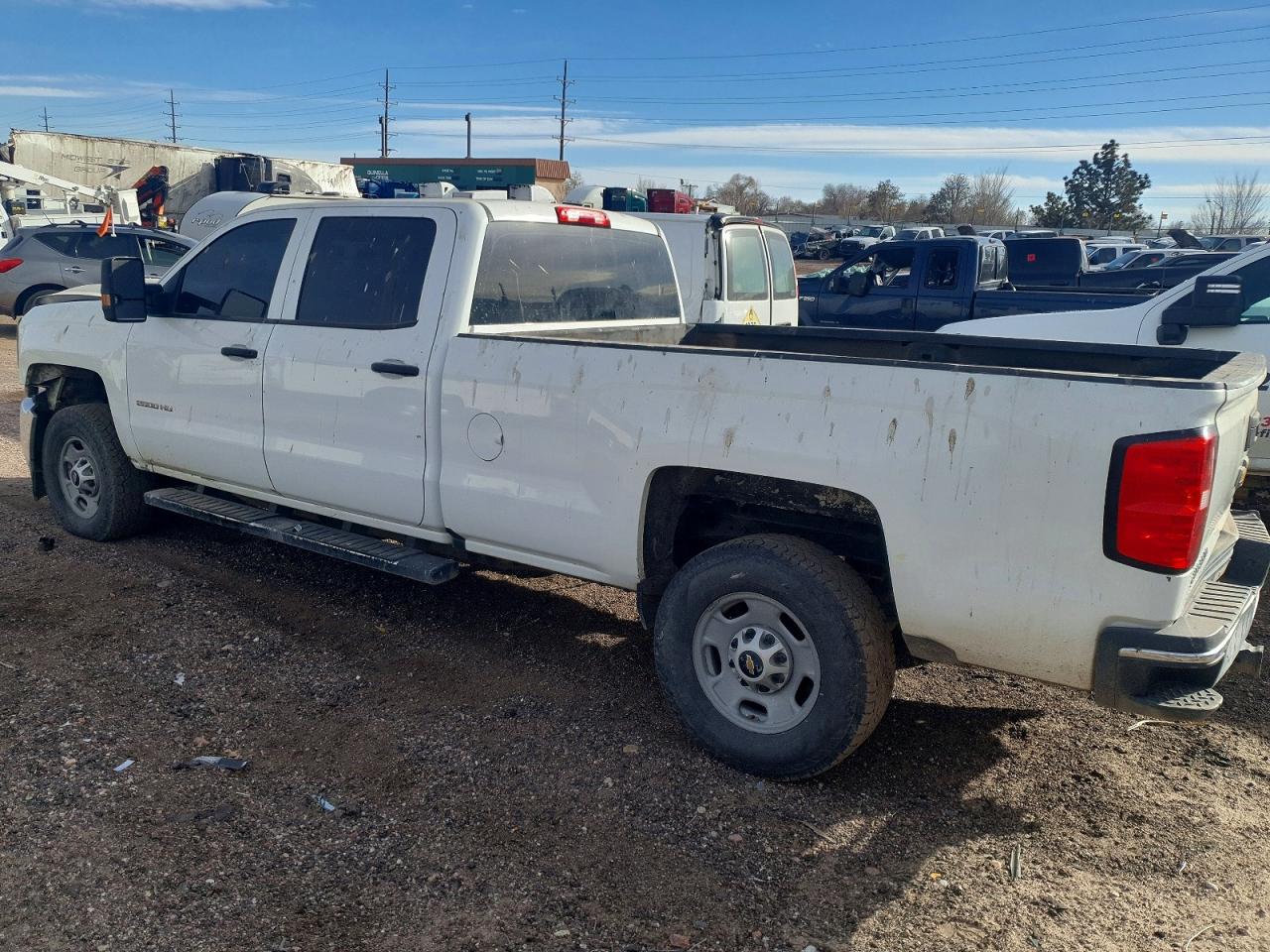 2017 CHEVROLET SILVERADO K2500 HEAVY DUTY photo 2