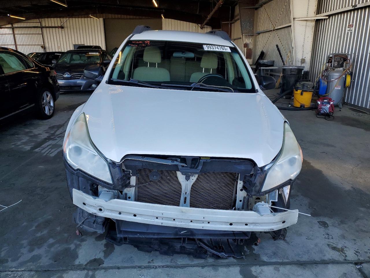 2014 SUBARU OUTBACK 2.5I photo 5