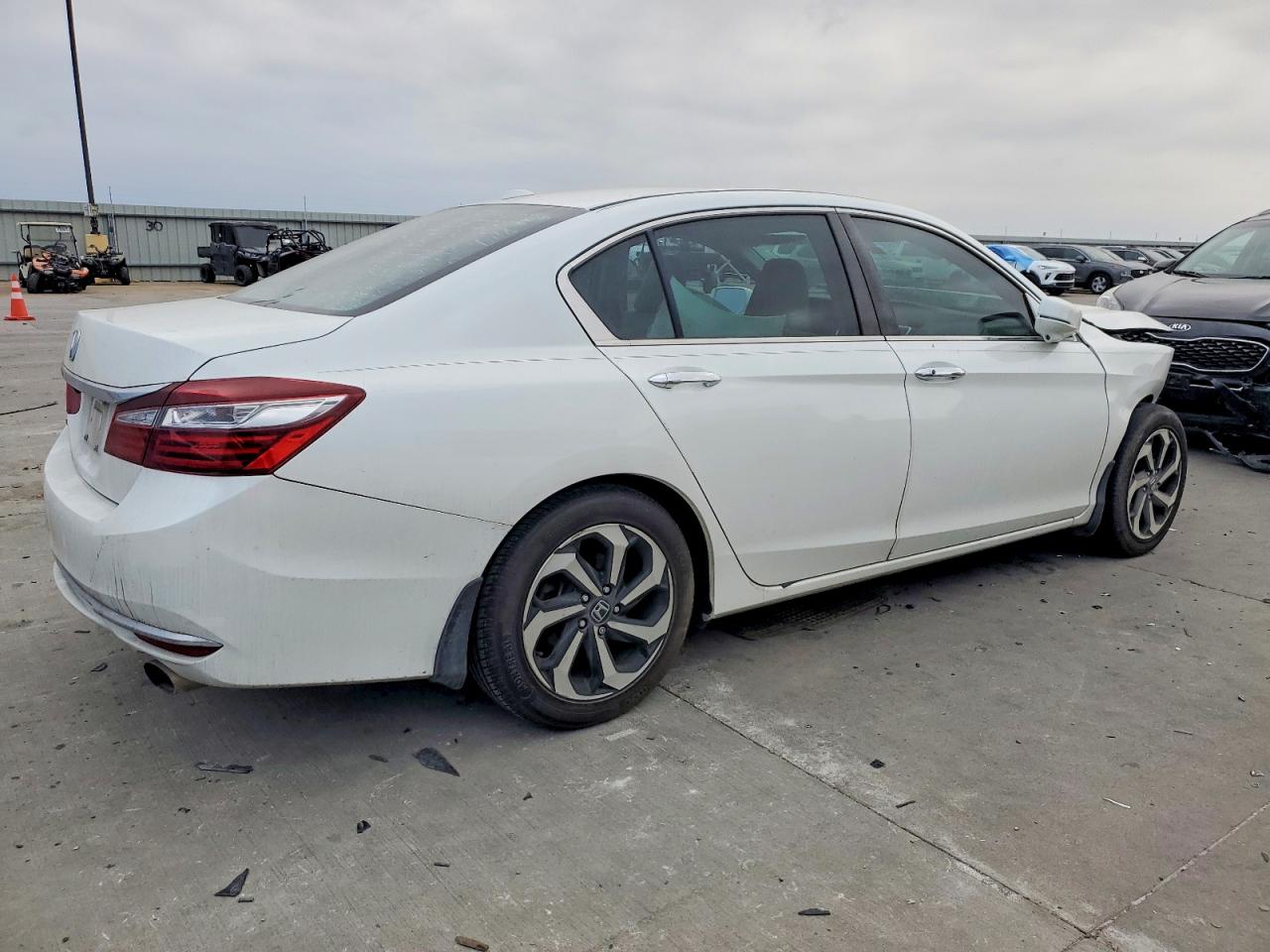 2016 HONDA ACCORD EX photo 3