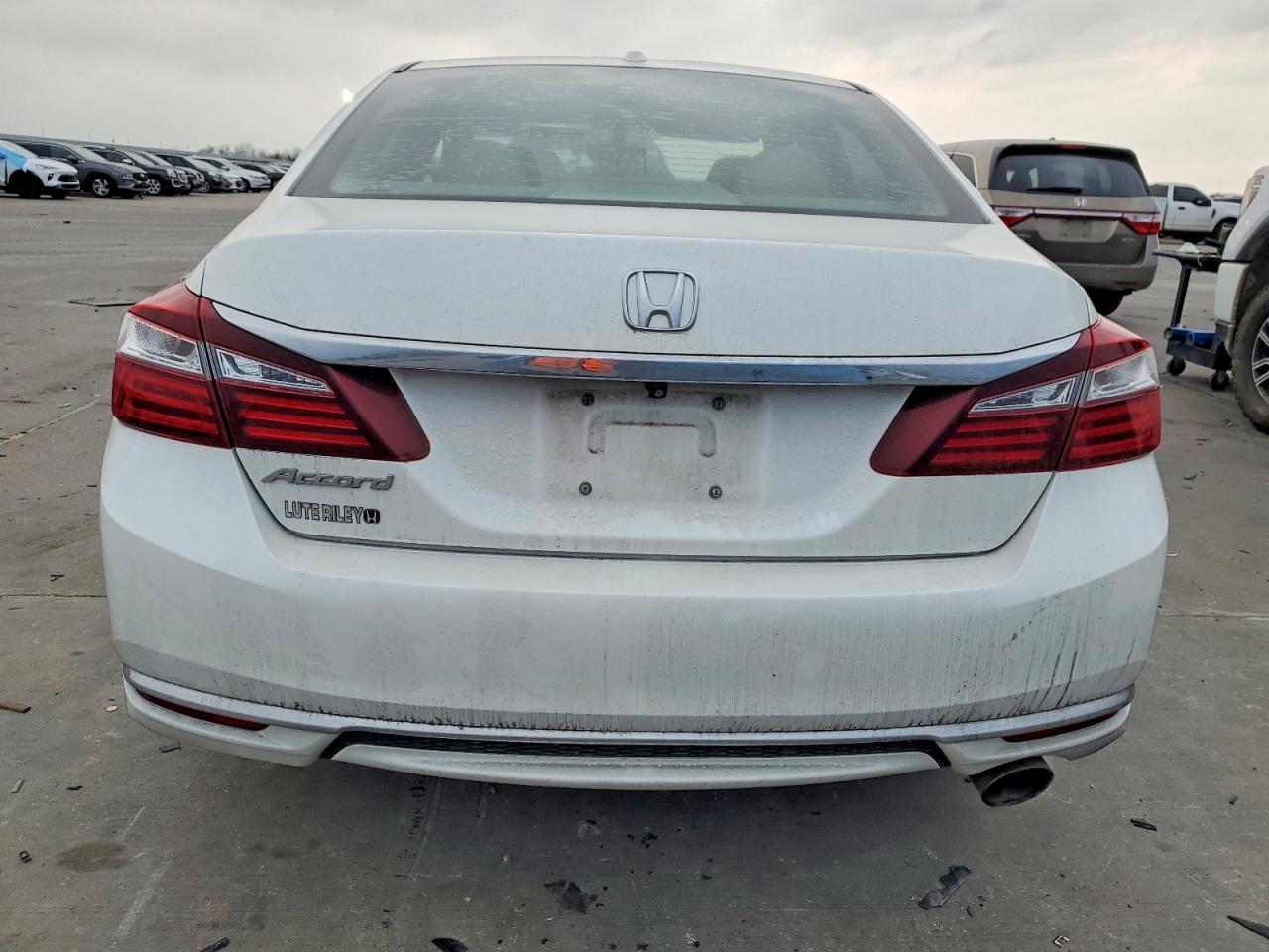 2016 HONDA ACCORD EX photo 6