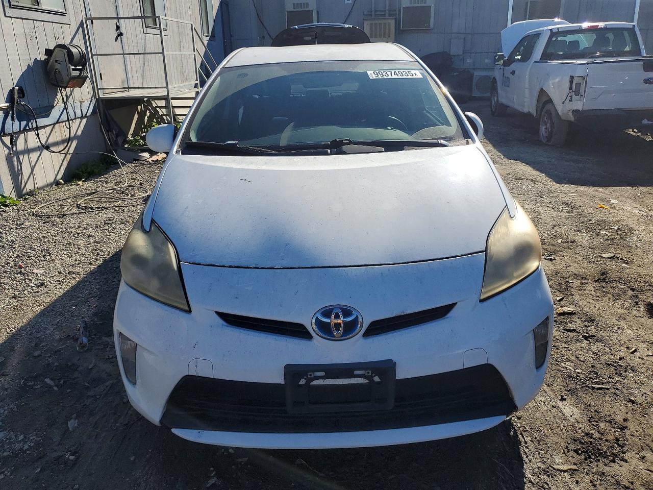 2013 TOYOTA PRIUS photo 5