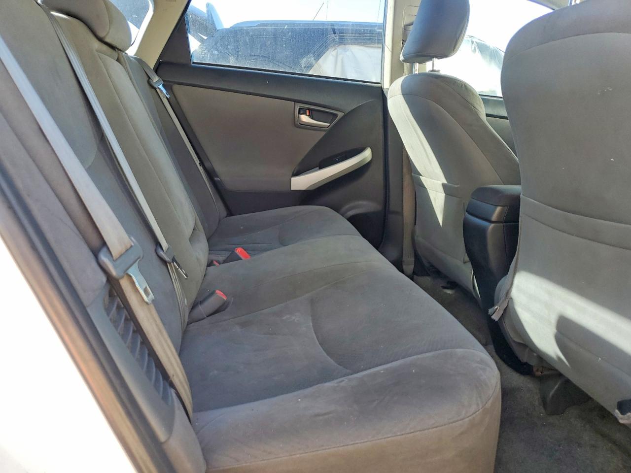 2013 TOYOTA PRIUS photo 11