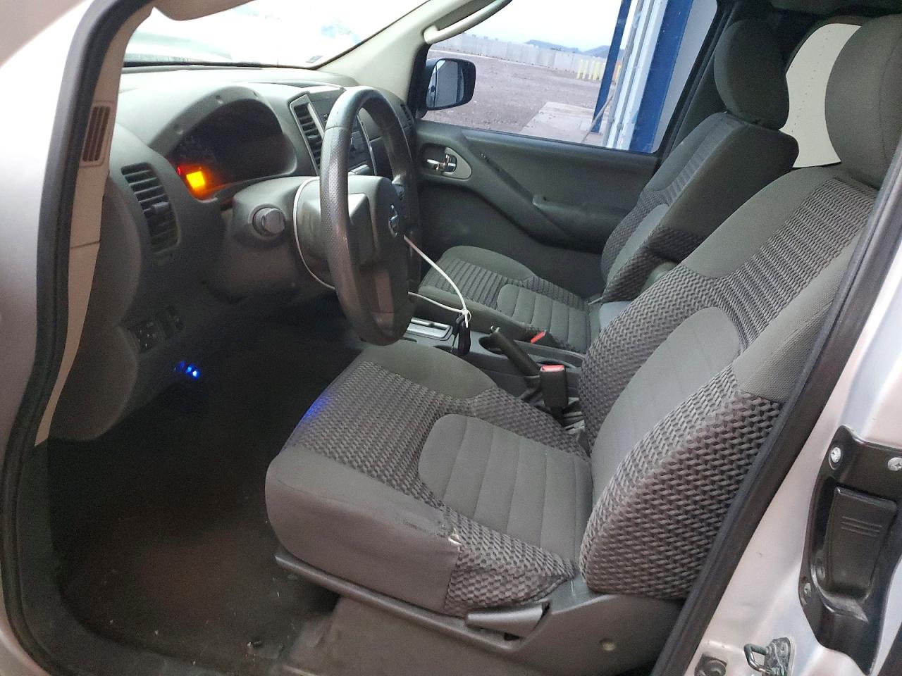 2011 NISSAN FRONTIER S photo 7