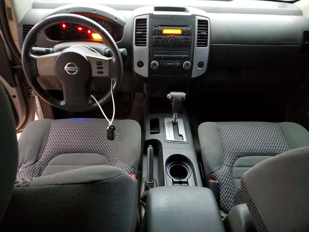 2011 NISSAN FRONTIER S photo 8