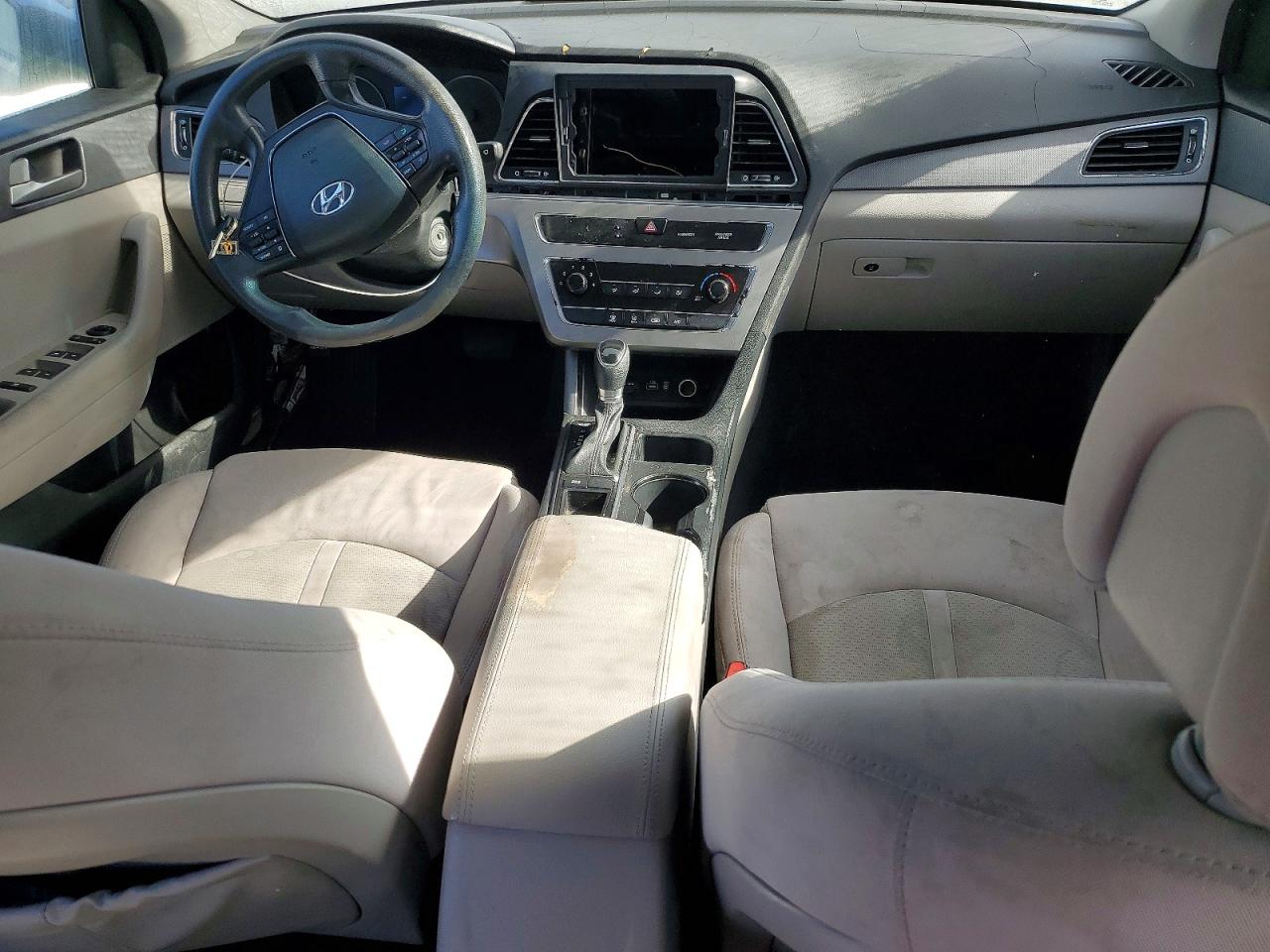 2017 HYUNDAI SONATA SE photo 22