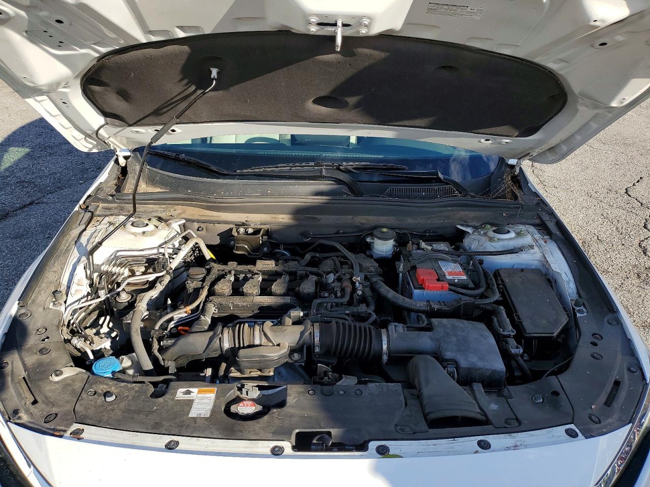 2018 HONDA ACCORD EX photo 11