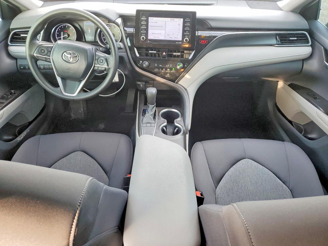 2024 TOYOTA CAMRY LE photo 8