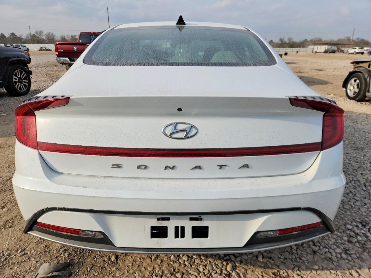 2020 HYUNDAI SONATA SE photo 6
