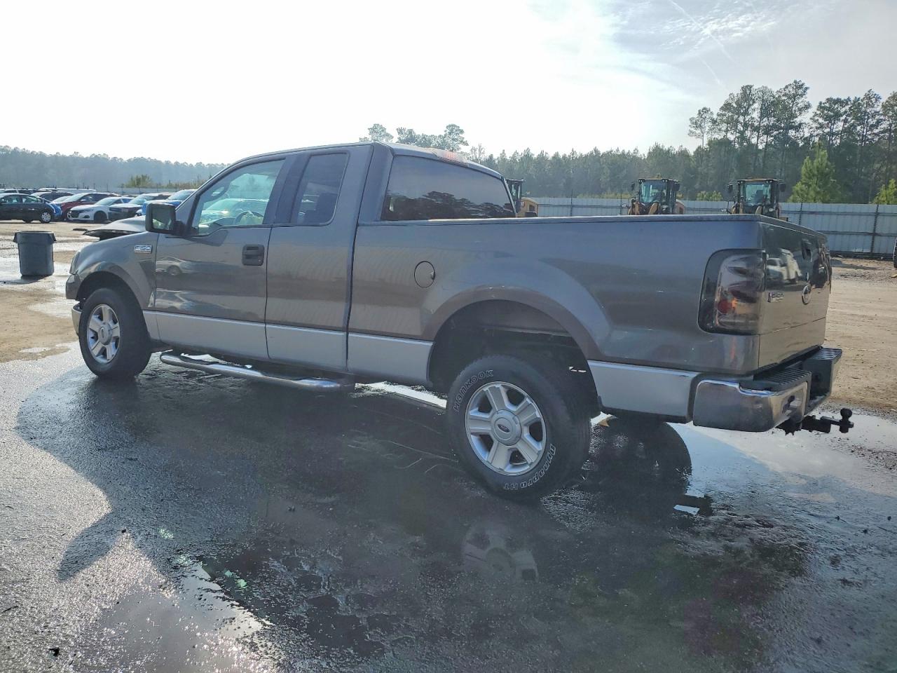 2004 FORD F150 photo 2