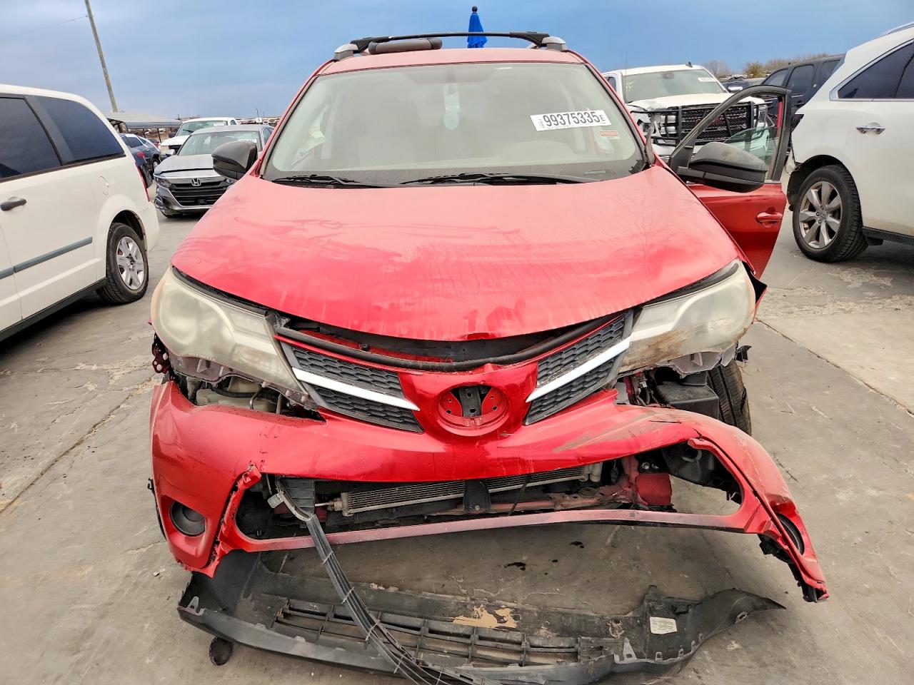 2014 TOYOTA RAV4 LE photo 5