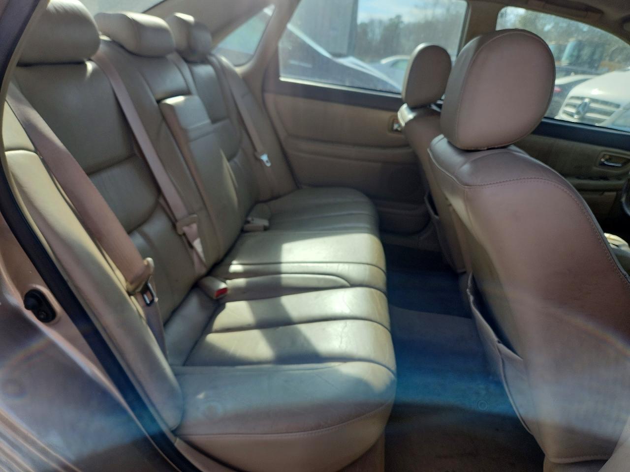 2001 TOYOTA AVALON XL photo 10