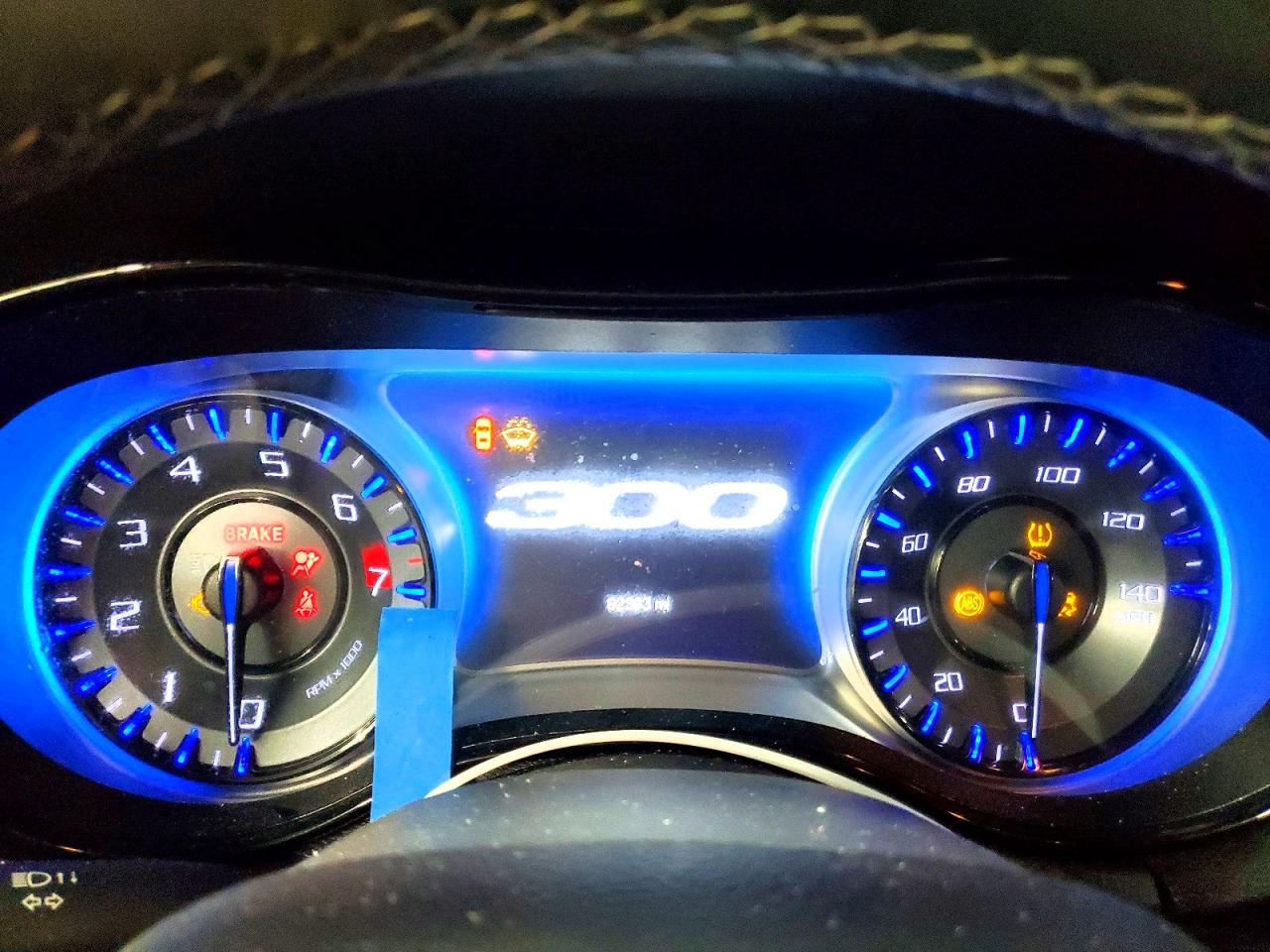 2019 CHRYSLER 300 S photo 9