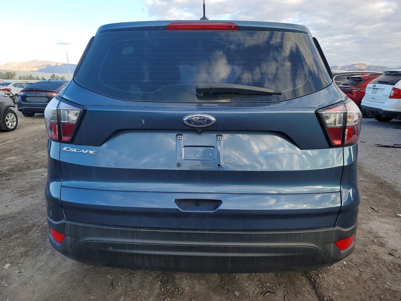 2018 FORD ESCAPE S photo 6