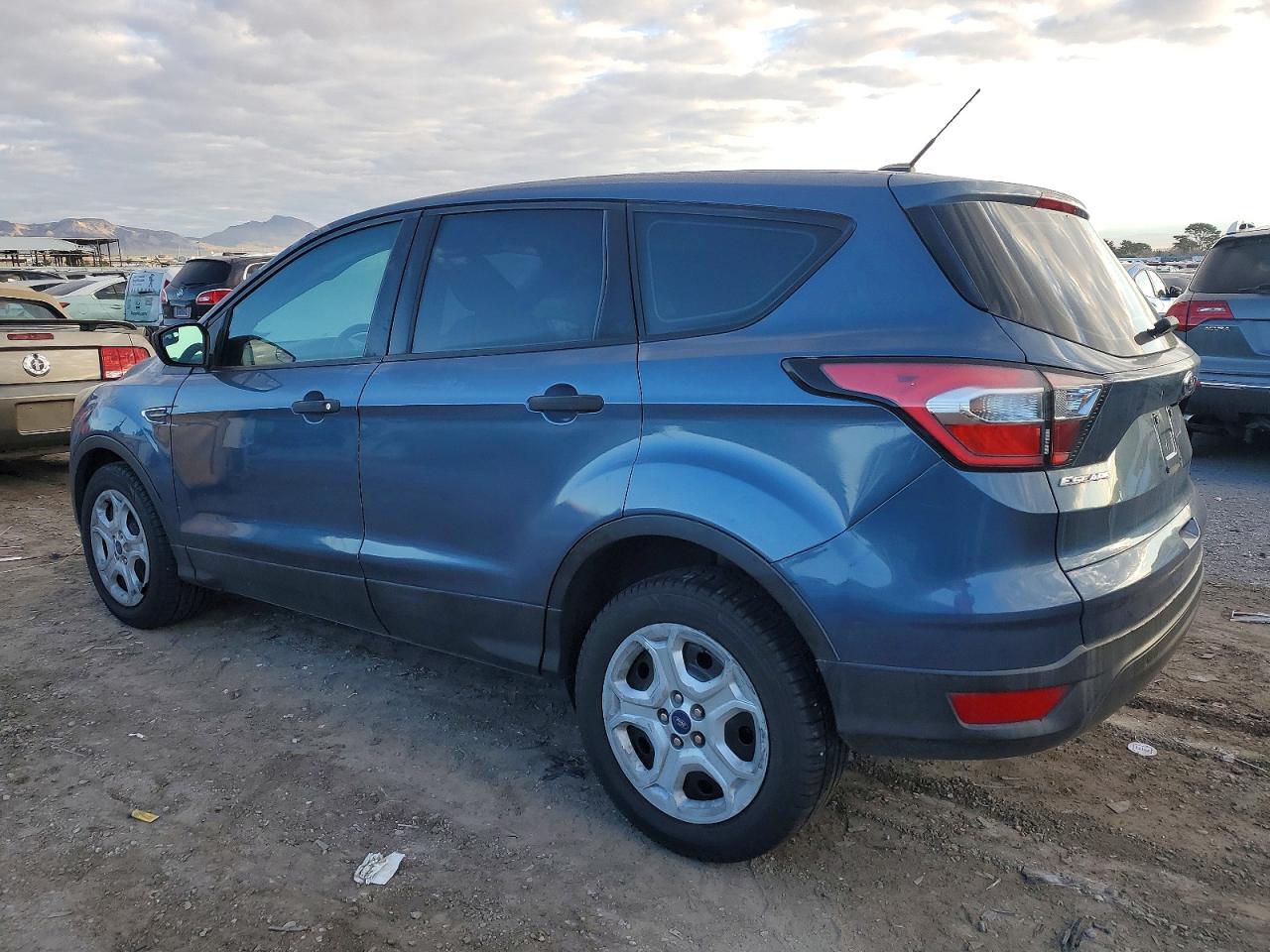 2018 FORD ESCAPE S photo 2