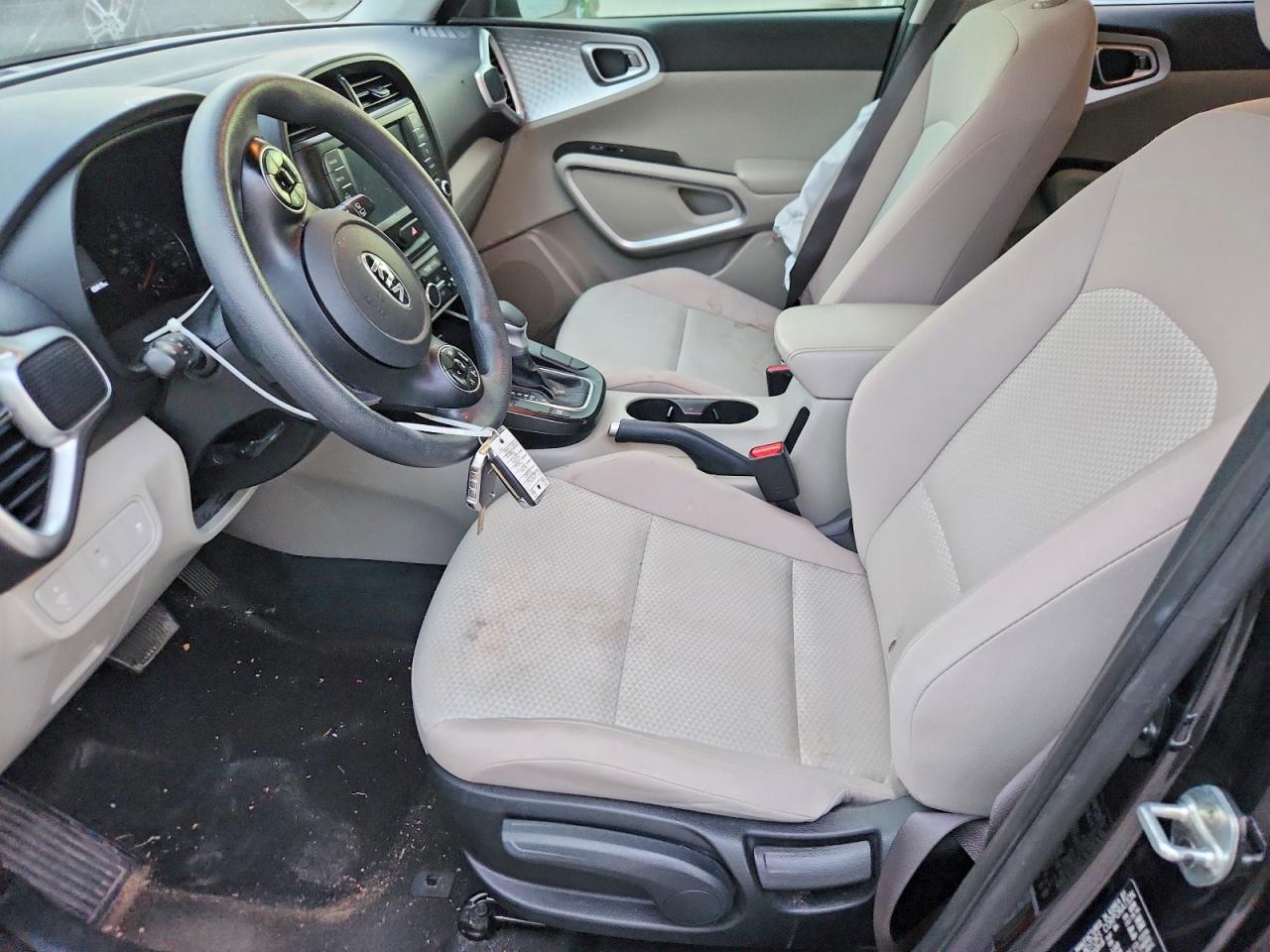 2020 KIA SOUL LX photo 7