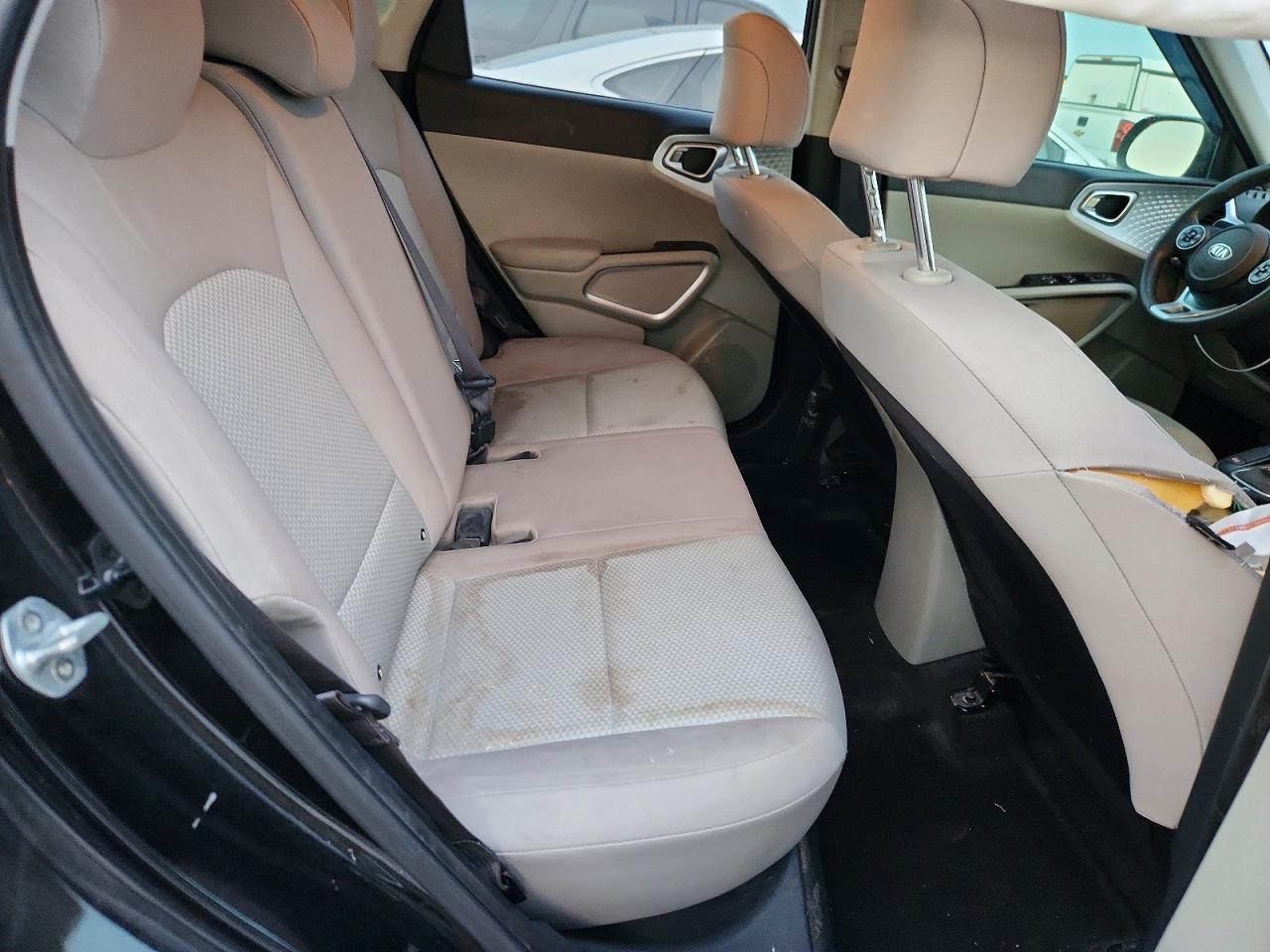 2020 KIA SOUL LX photo 10