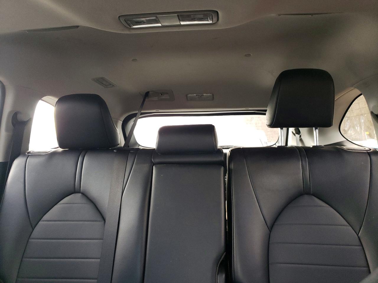 2022 TOYOTA HIGHLANDER XLE photo 19