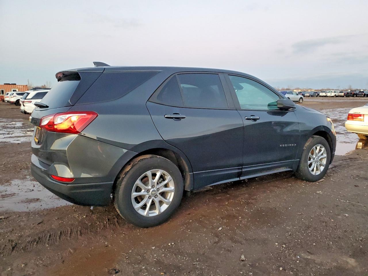 2020 CHEVROLET EQUINOX LS photo 3