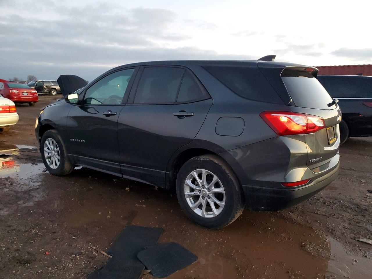 2020 CHEVROLET EQUINOX LS photo 2