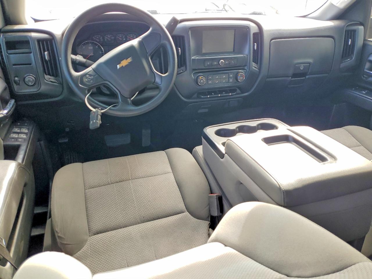 2018 CHEVROLET SILVERADO C1500 photo 8