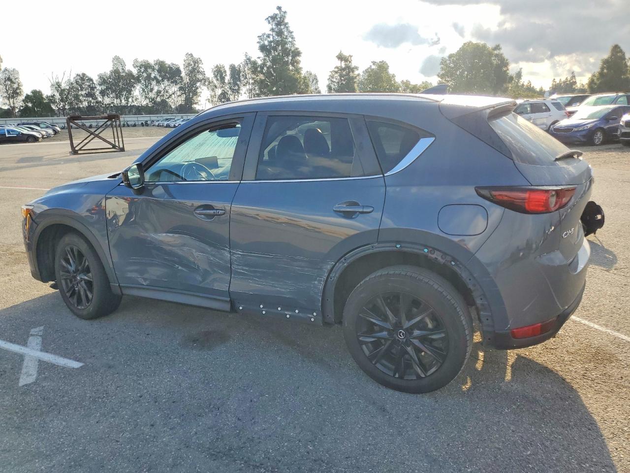 2021 MAZDA CX-5 TOURING photo 2