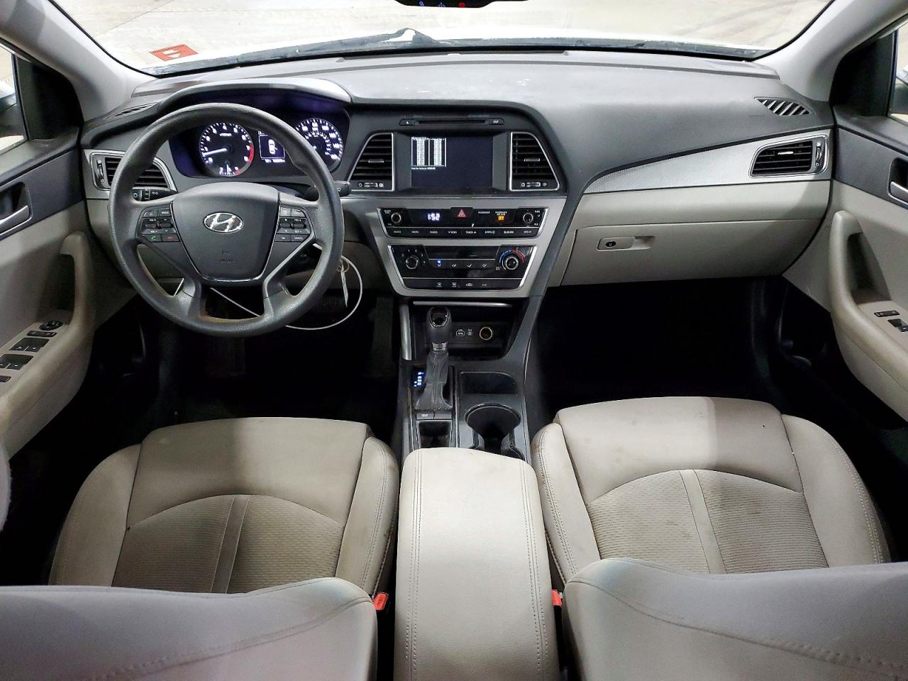 2016 HYUNDAI SONATA SE photo 8