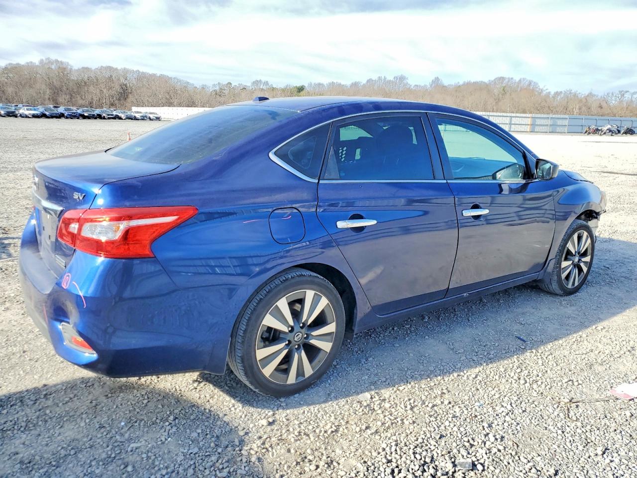 2019 NISSAN SENTRA S photo 3