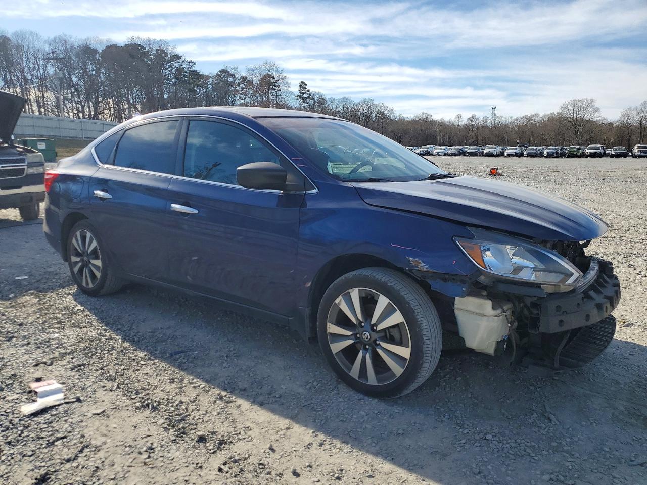 2019 NISSAN SENTRA S photo 4