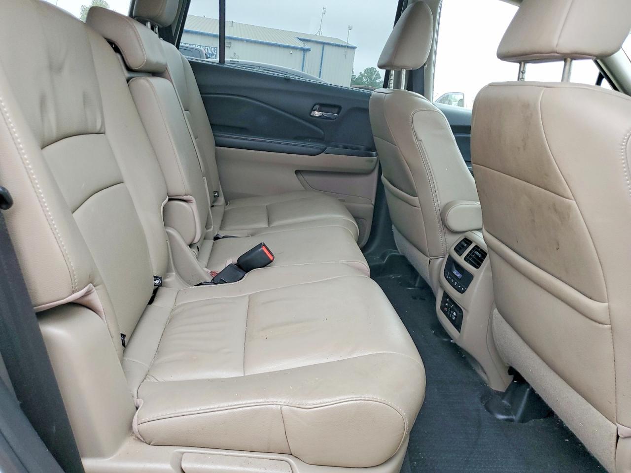 2016 HONDA PILOT TOURING photo 11