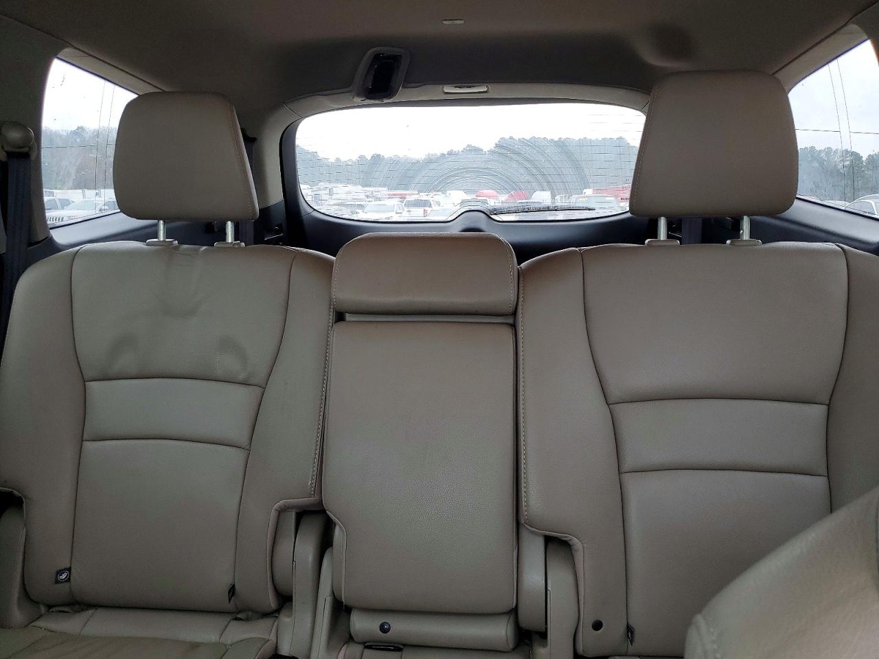 2016 HONDA PILOT TOURING photo 10