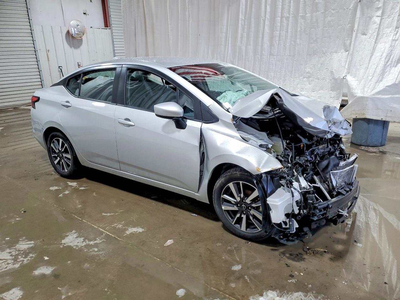 2025 NISSAN VERSA SV photo 4