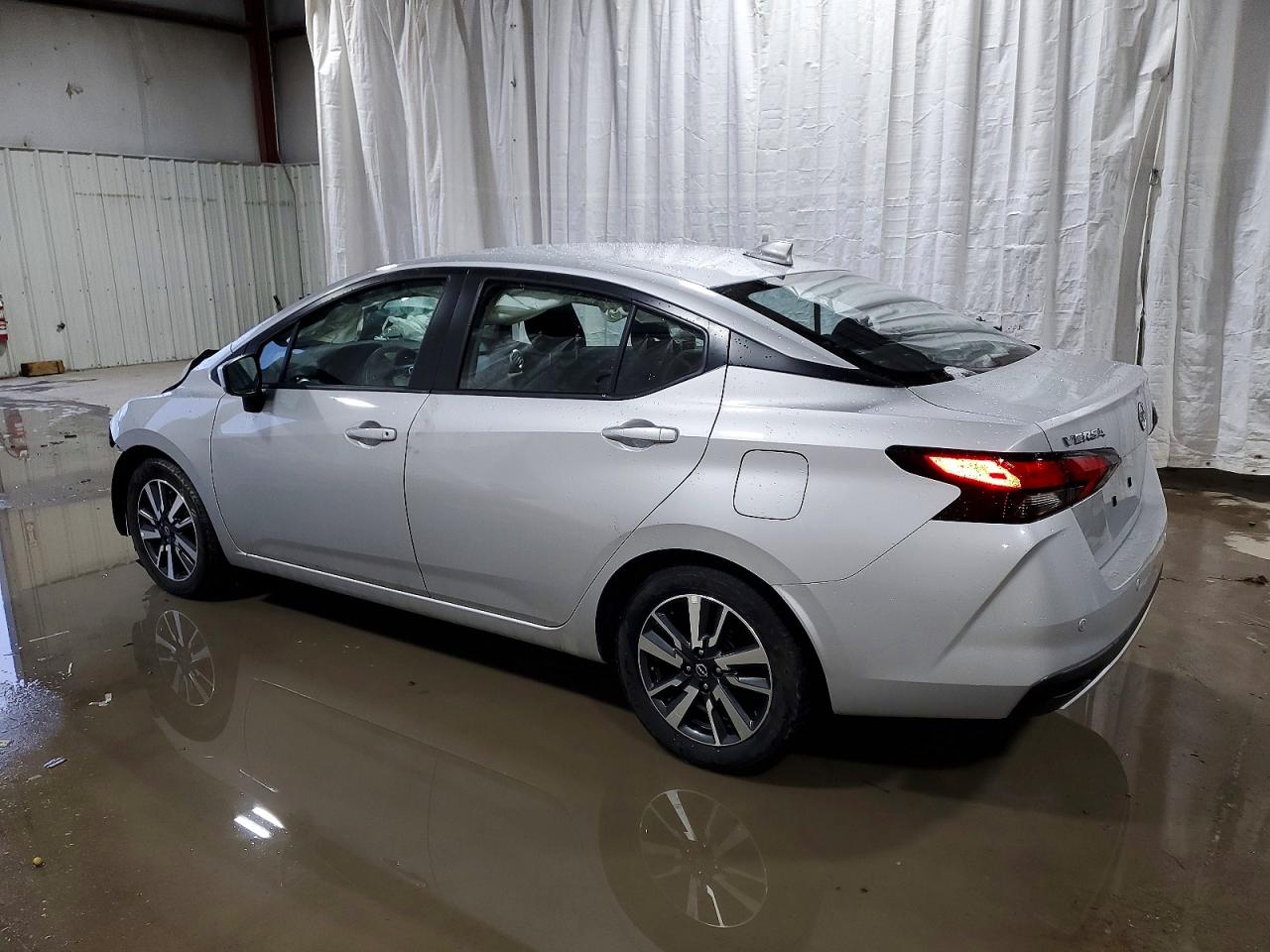2025 NISSAN VERSA SV photo 2