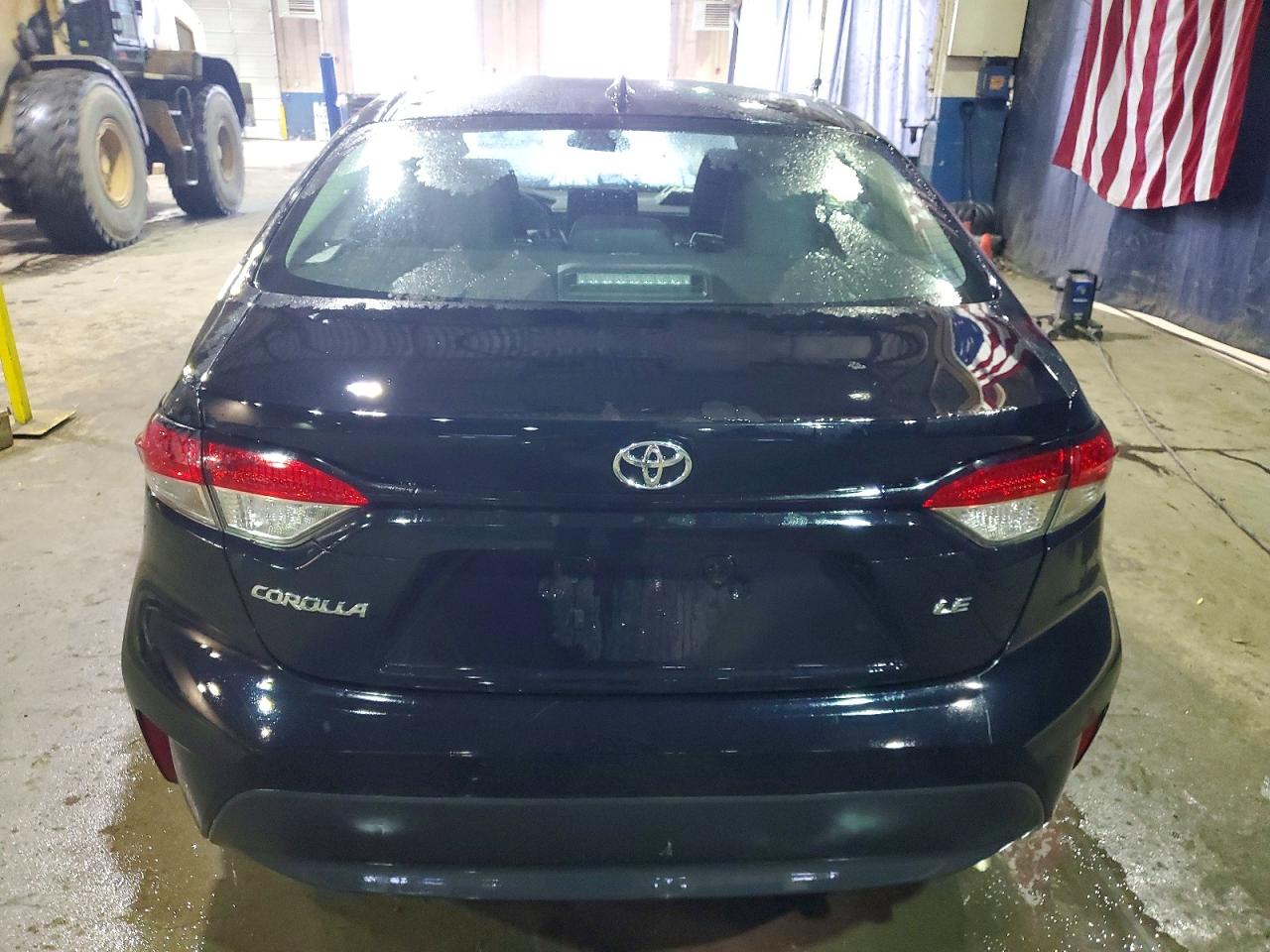 2025 TOYOTA COROLLA LE photo 6