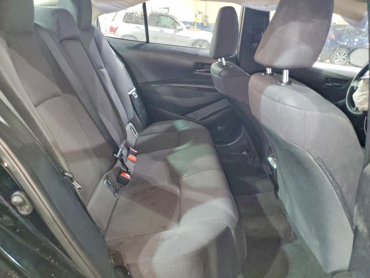2025 TOYOTA COROLLA LE photo 10