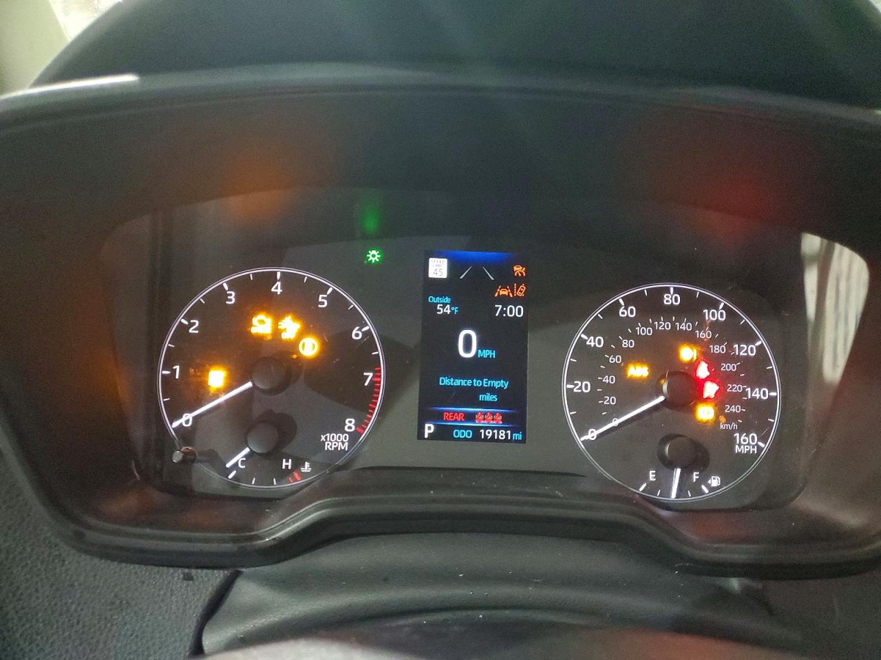 2025 TOYOTA COROLLA LE photo 9